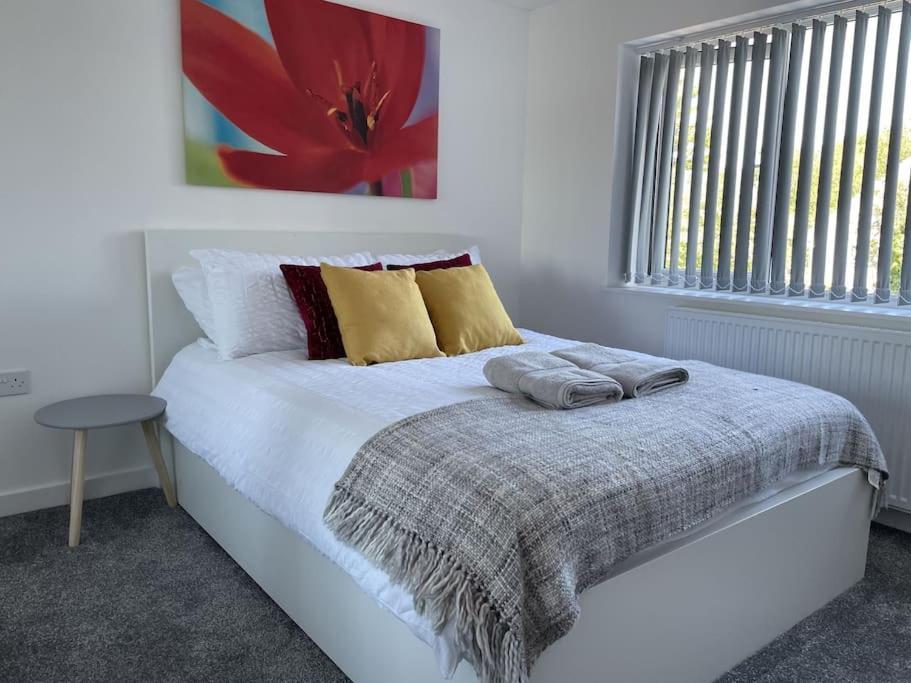 Paradigm House, Modern 2-Bedroom Duplex Apartment 2, Free Parking, Оксфорд Экстерьер фото